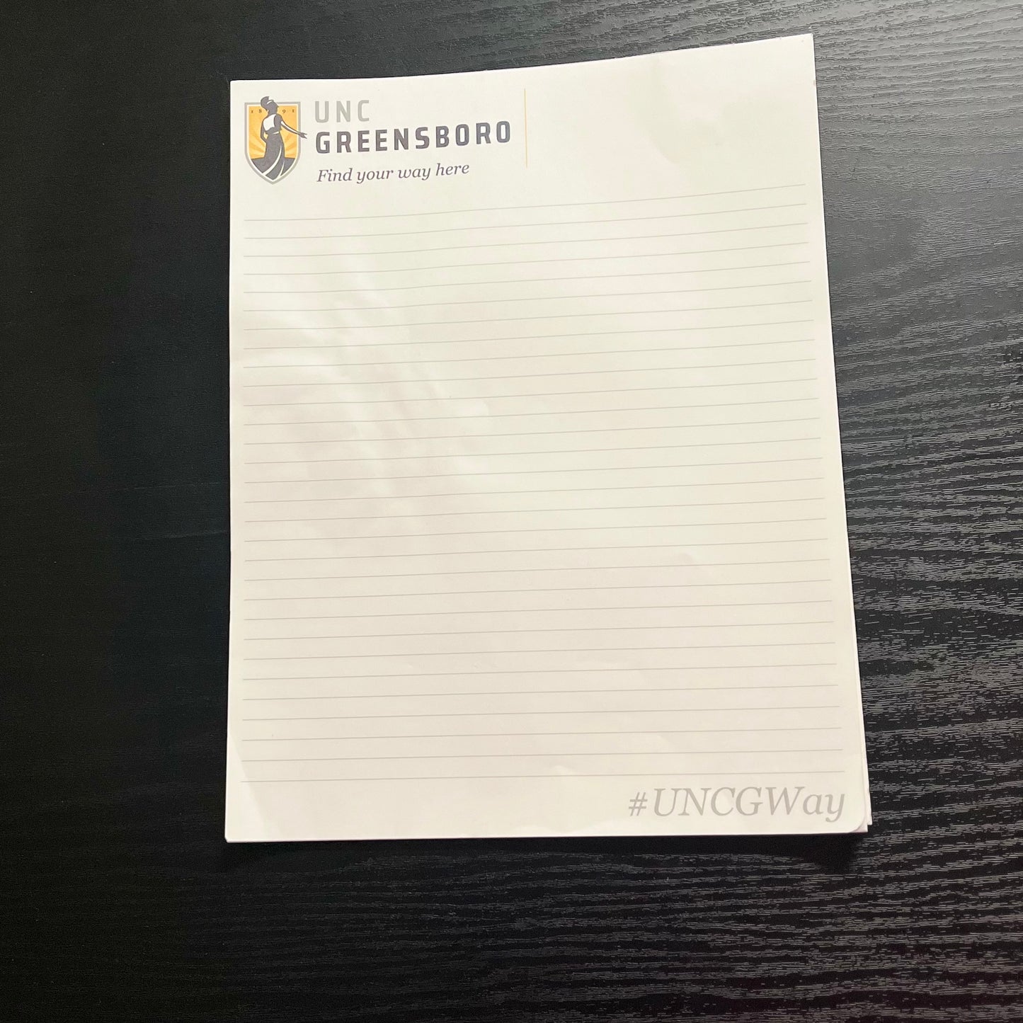Paper - Ruled Pad ( 25 sheets, 8.5" x 11") FYWH Minerva logo